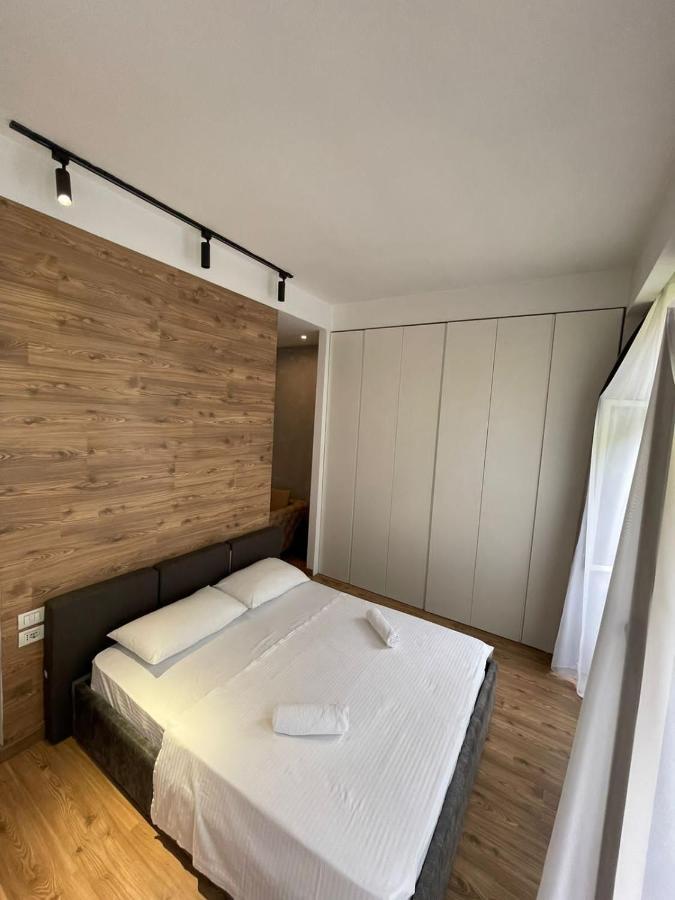 Apartment Center Apartament, Pazari Ri *